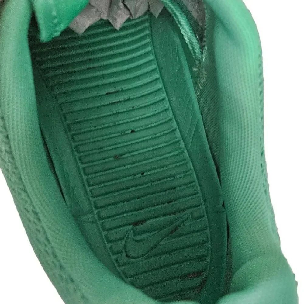 Nike sneakers  - Picture 4 of 7
